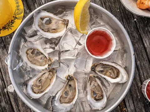 Bowens Island Restaurant restaurant photo