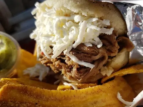 Venezuelan sandwich from Que Chevere